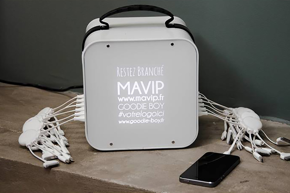 objet média personnalisable avec logo d'entrepriseStation de charge pour smartphones by Mavip