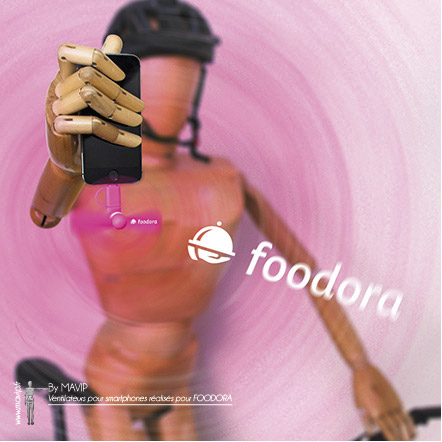 Ventilateurs pour smartphones personnalisables avec logo réalisés pour Foodora par Mavip