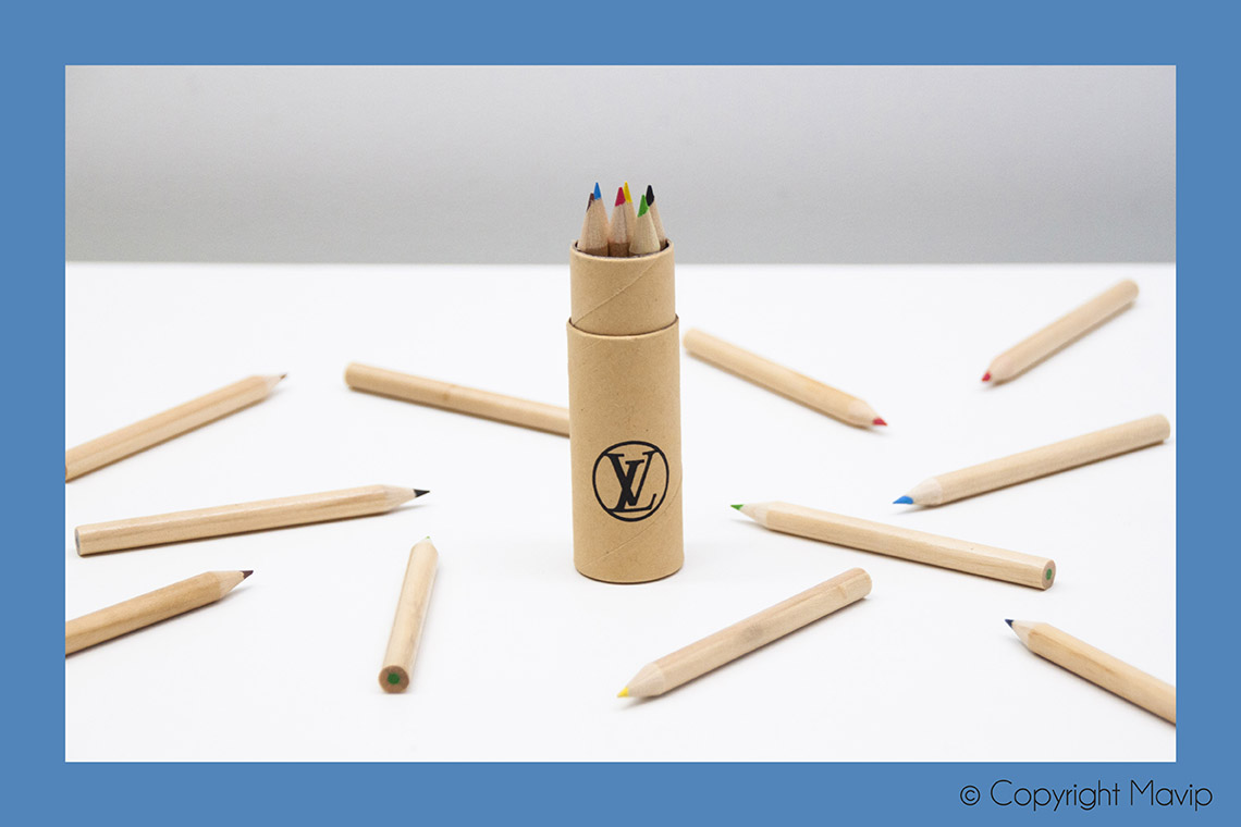 Crayons de couleurs personnalisables avec logpo d'entreprise objet média by Mavip