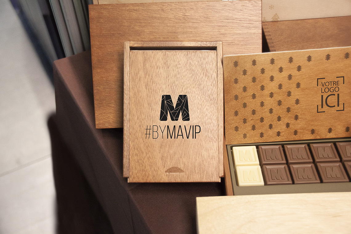 Boite de chocolats personnalisée avec logo d'entreprise by Mavip - Objet média