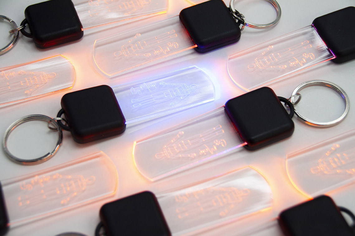 Porte-clés lumineux personnalisable avec logo d'entreprise