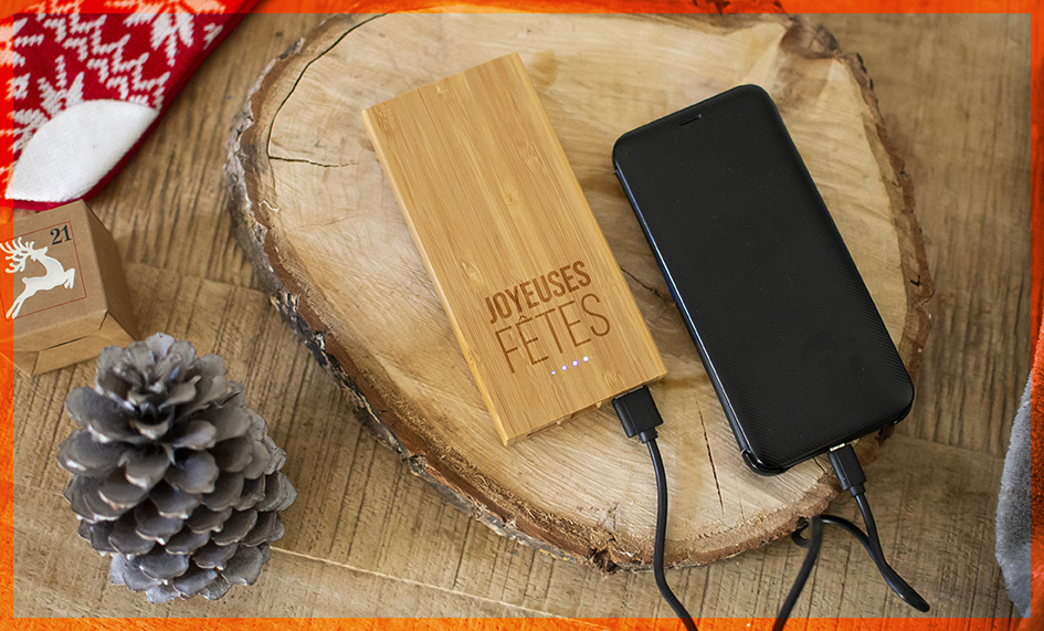 Batterie nomade en bois personnalisable avec logo d'entreprise